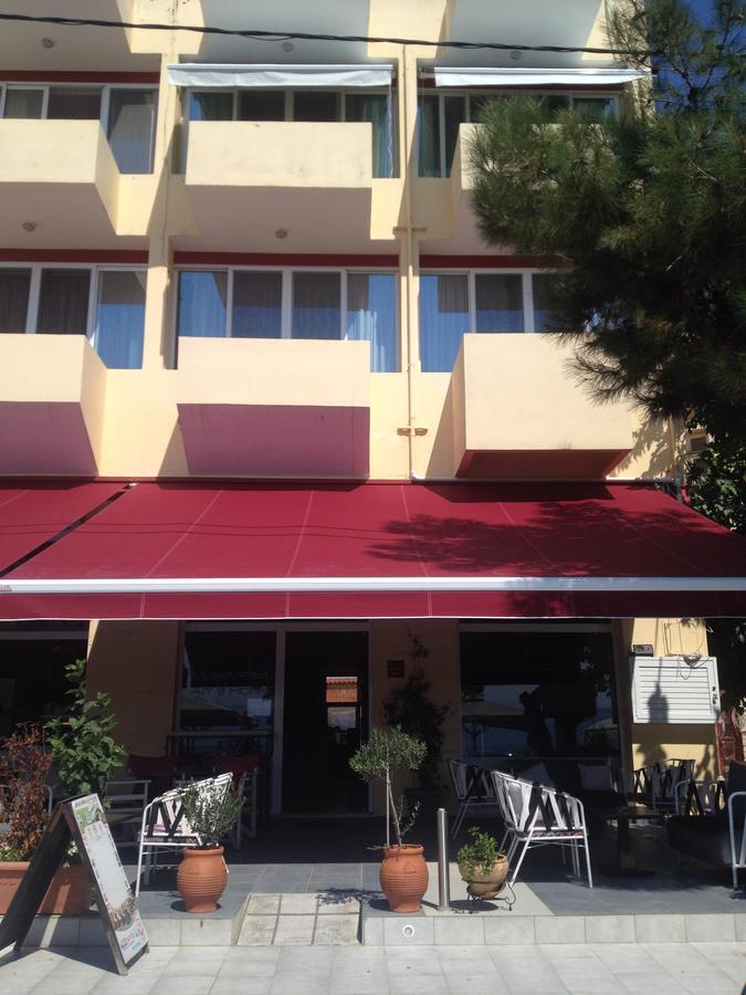Maravellia Hotell Loutra Aidhipsou Exteriör bild