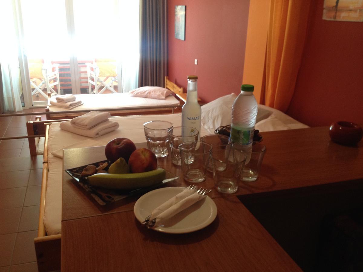 Maravellia Hotell Loutra Aidhipsou Exteriör bild